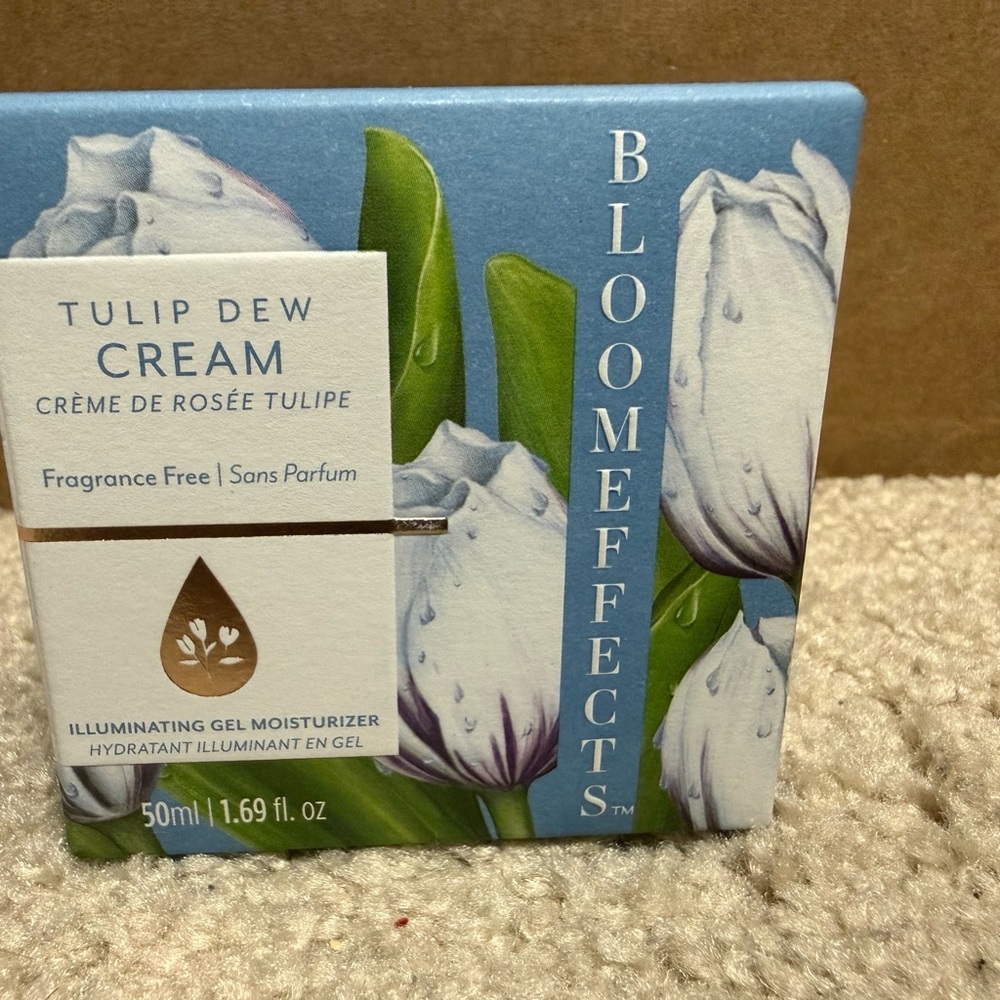 Bloomeffects Tulip Dew Cream - Illuminating Gel Moisturizer